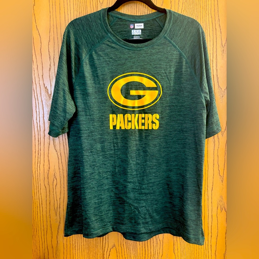 NFL Team Apparel Green Bay Packers Cooling T shirt Men’s sz XL